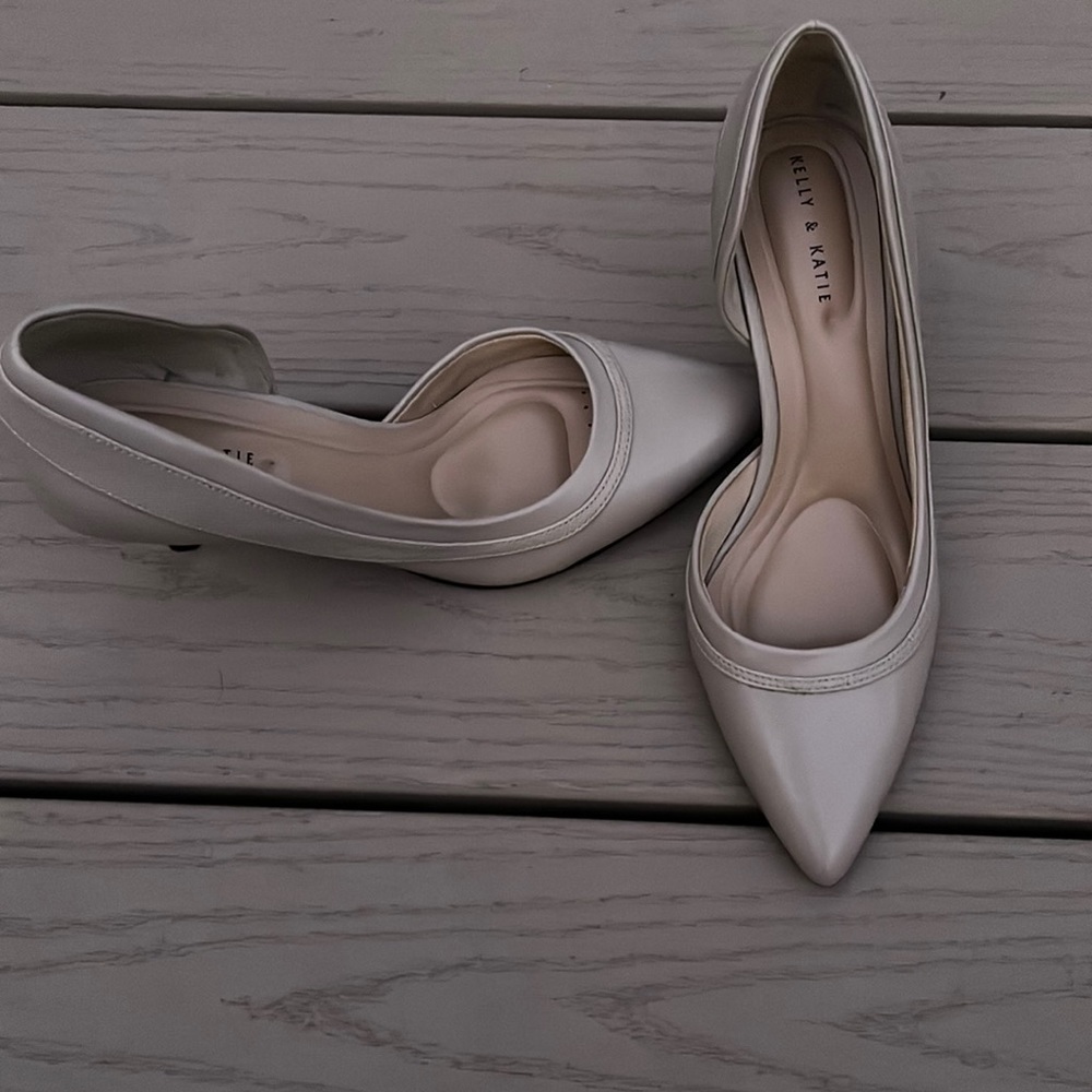 Nude pump heels